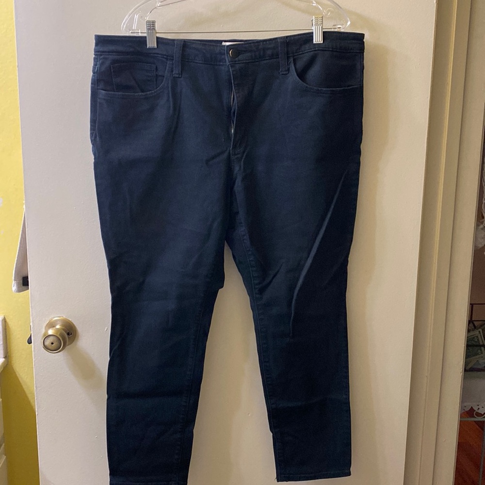 Women’s black jeans